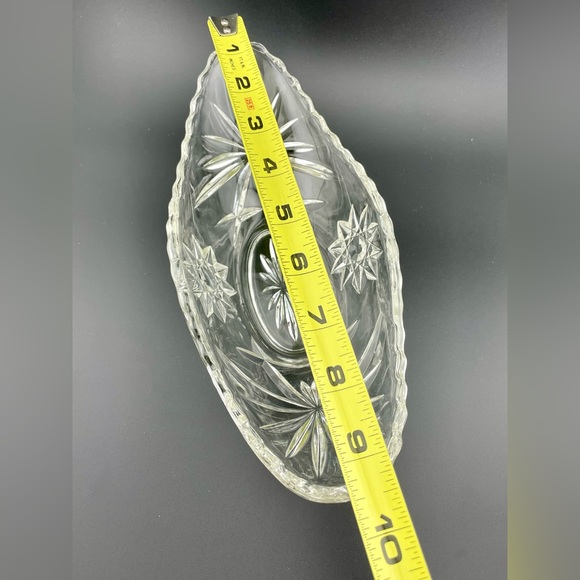 Vintage, Starburst Oblong Candy Dish, Prescut Clear Glass, by Anchor Hocking - Picture 7 of 7